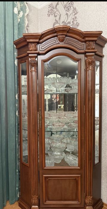 Сервант для гостиной