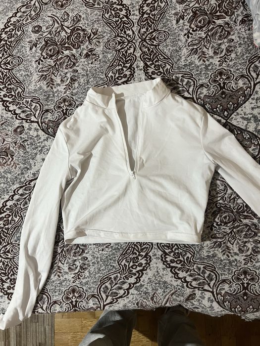 Дамски кроп топ бял