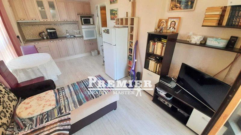 Продава се Двустаен апартамент в к.к. Слънчев бряг - 53 кв.м за 1774 €/кв.м - Снимка #11
