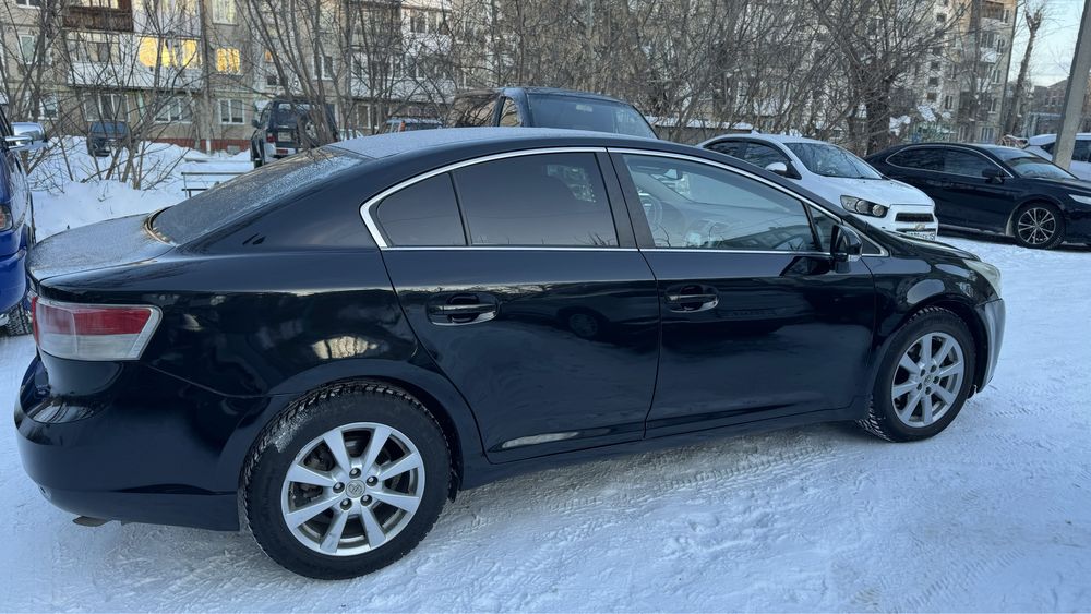 Продам Тойота Авенсис