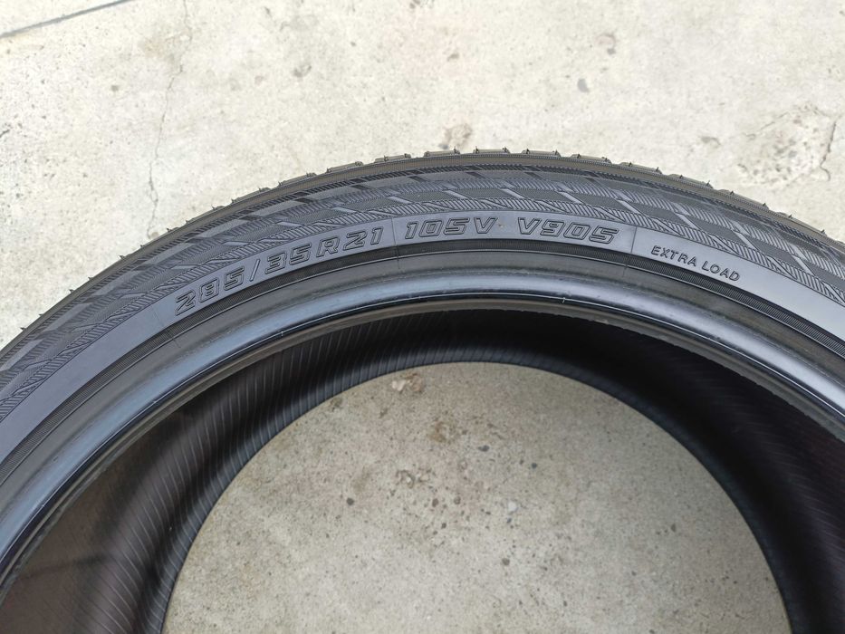 Set 4 anvelope de iarna 285 35 21 cu 325 30 21 yokohama profil 7,5 mm