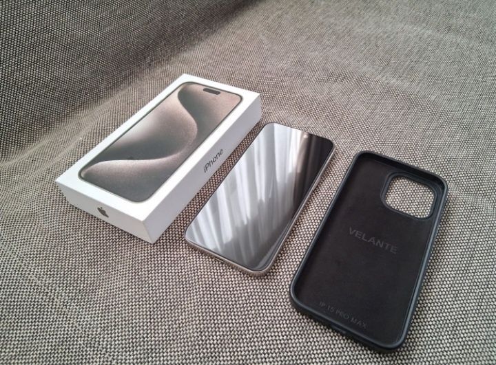 Vand/Schimb iPhone 15 PRO MAX 256GB IN GARANTIE Cumpărat de nou