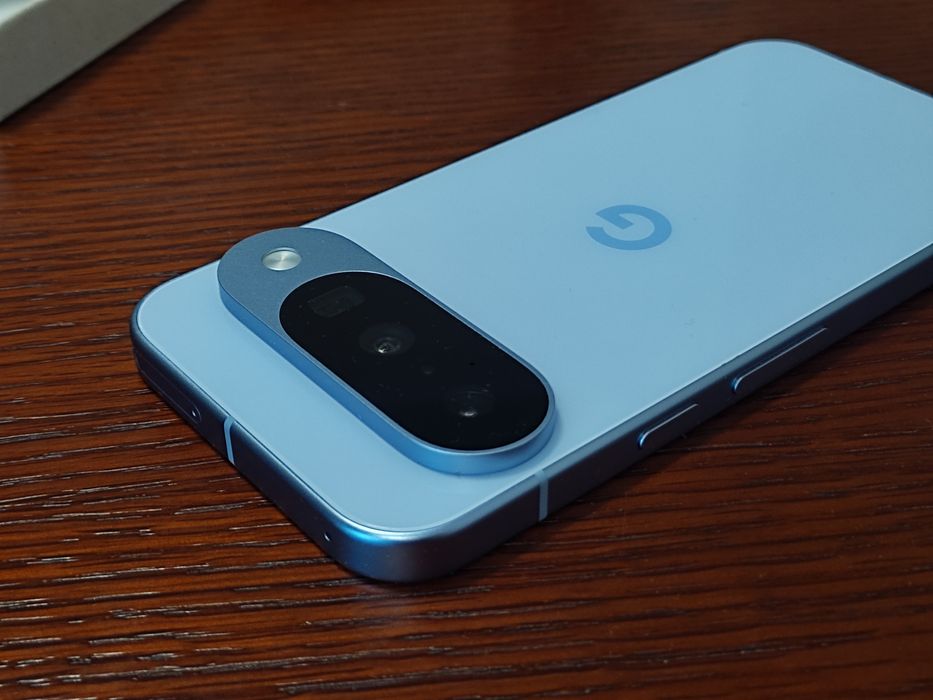 Google pixel 10  128GB цвят Frost