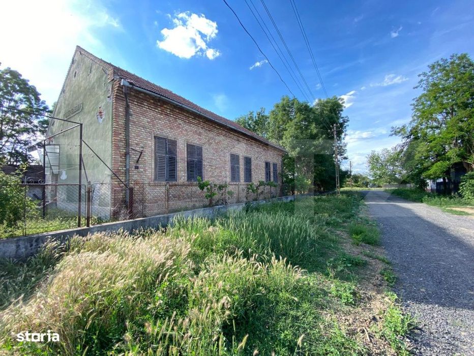 Casa cu caracter istoric an 1922 teren 2993mp Dragsina