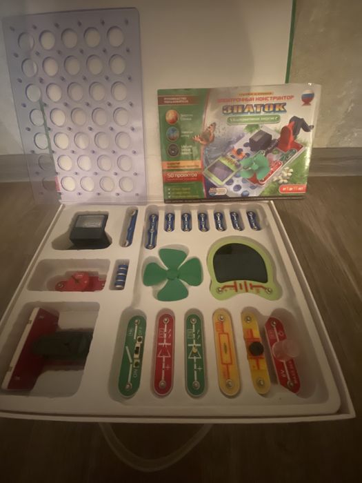 Конструктор Знаток