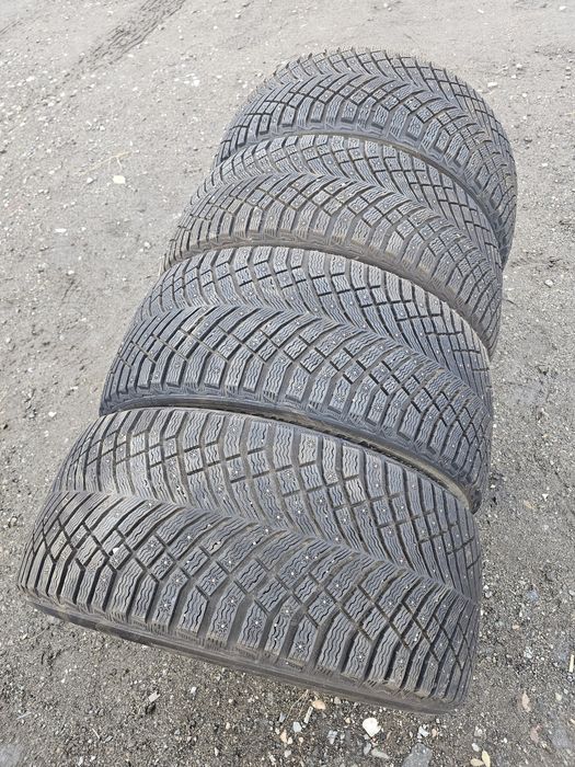 Продам зимние шины MICHELIN X-ICE NORTH 4 SUV 315/40R21