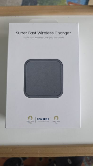 НОВО Безжично зарядно Samsung
