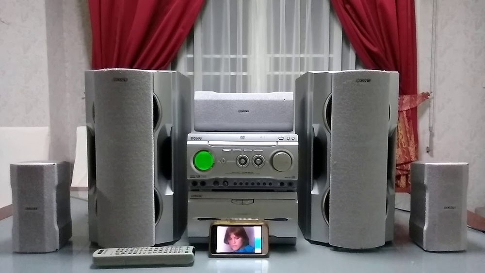 Музыкальный центр Sony MHC-WZ80D 600W