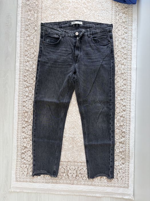 Черни и сини дънки от Zara
