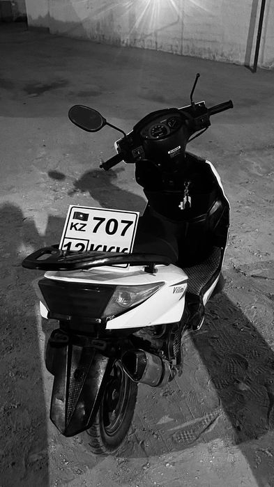 М8 обмен бар айфон 11-12болсын құрықта тұр