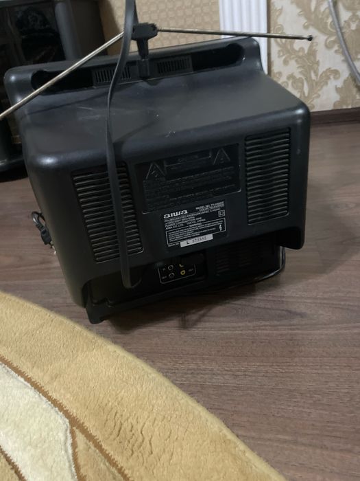 Телевизор Aiwa ( tokio), в хорошем состоянии