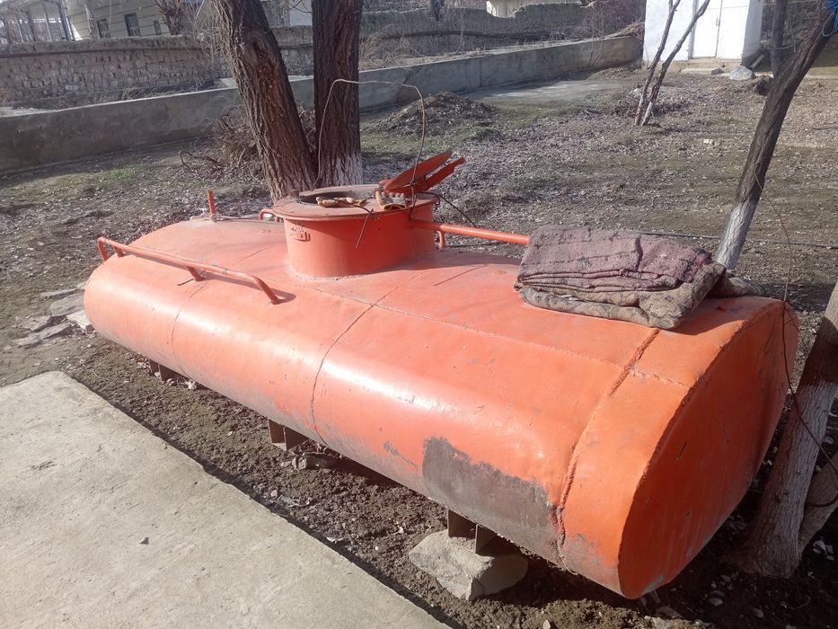 Suv bochka sotiladi, chirimagan narhi 3 mln sum 2.8 tonna