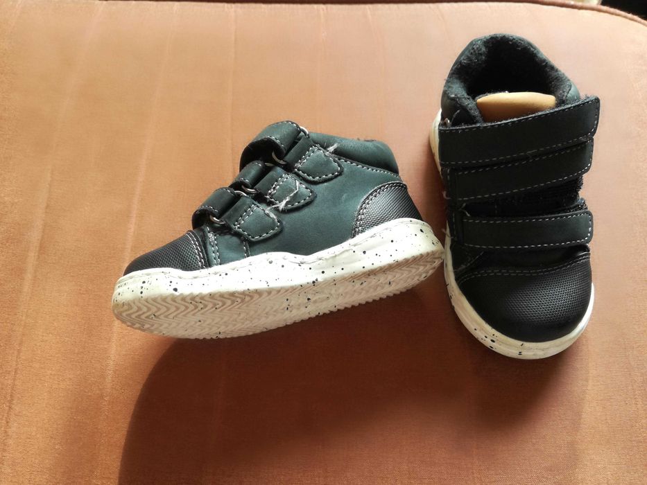 Детско зимно яке, детски боти, шапка и шал