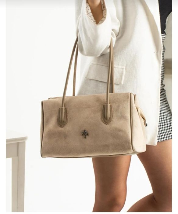 Женская сумка через плечо из натуральной замши