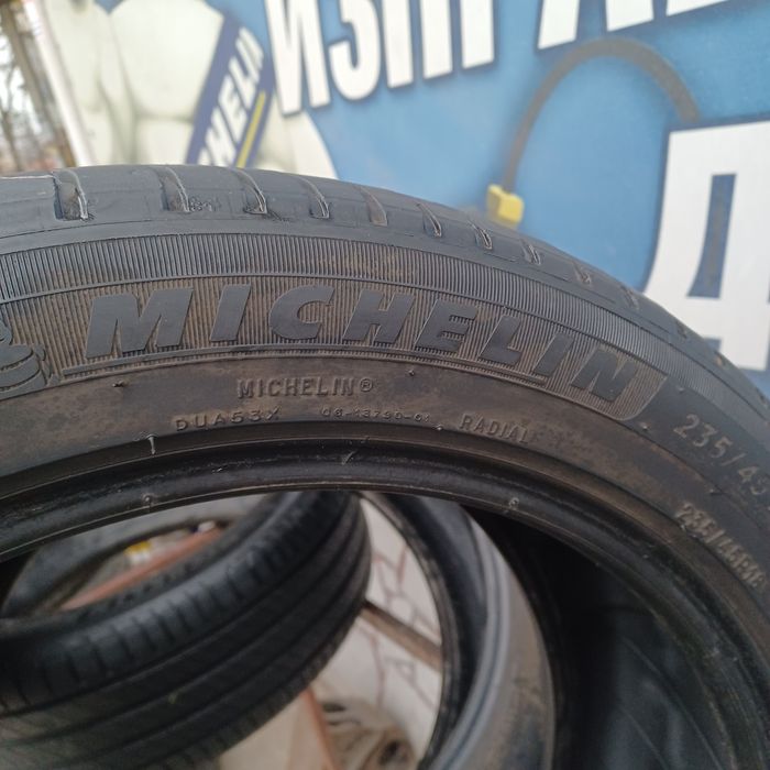 235 45 18 Michelin 4бр летни дот 23