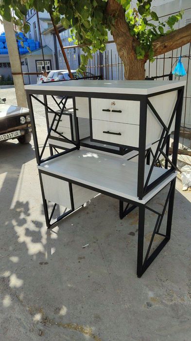 Стол лофт с тумбой