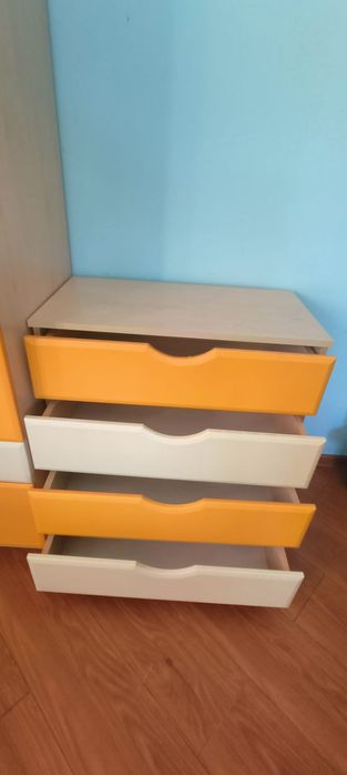 Продам детскую мебель