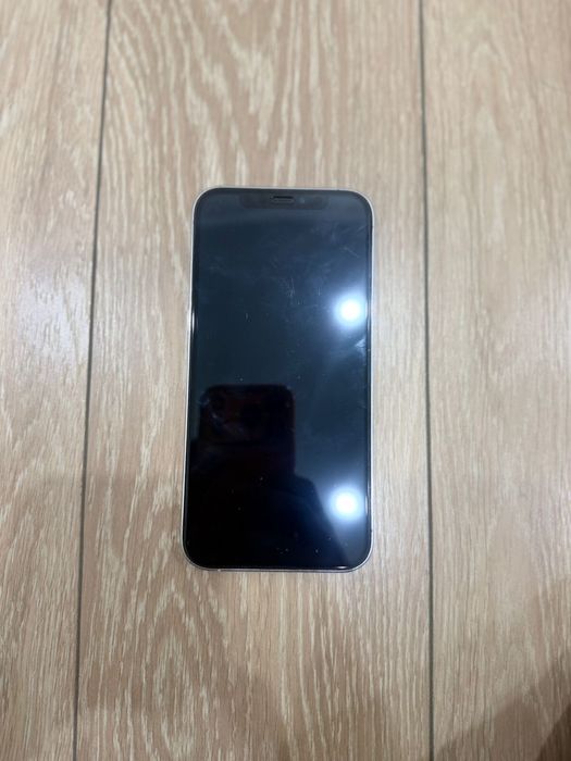 iPhone 12 Pro, с коробкой