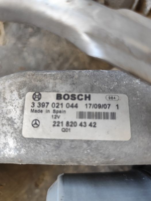 Механизъм чистачки Mercedes S500 W221