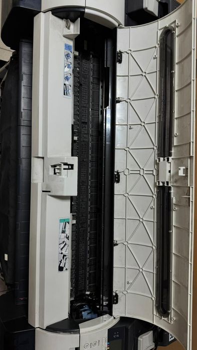 Продам Плоттер Canon imagePROGRAF IPF770