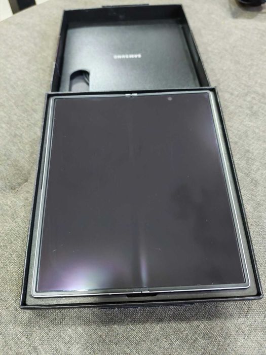 Samsung Galaxy Z Fold 6 256GB – Silver Shadow