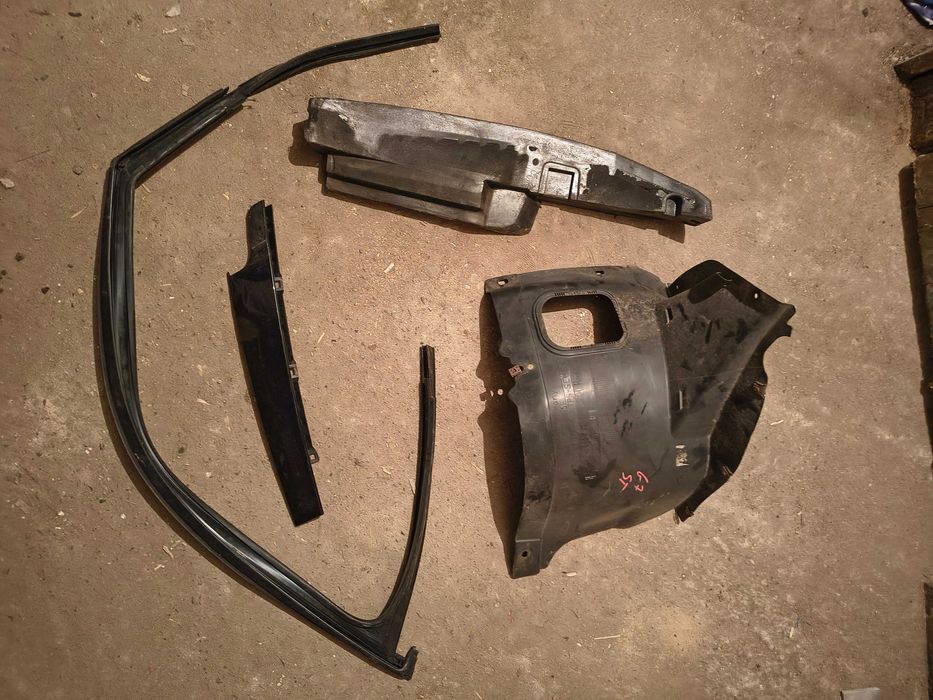 Accesorii usa si aripa fata stanga Volkswagen Golf 7 2015