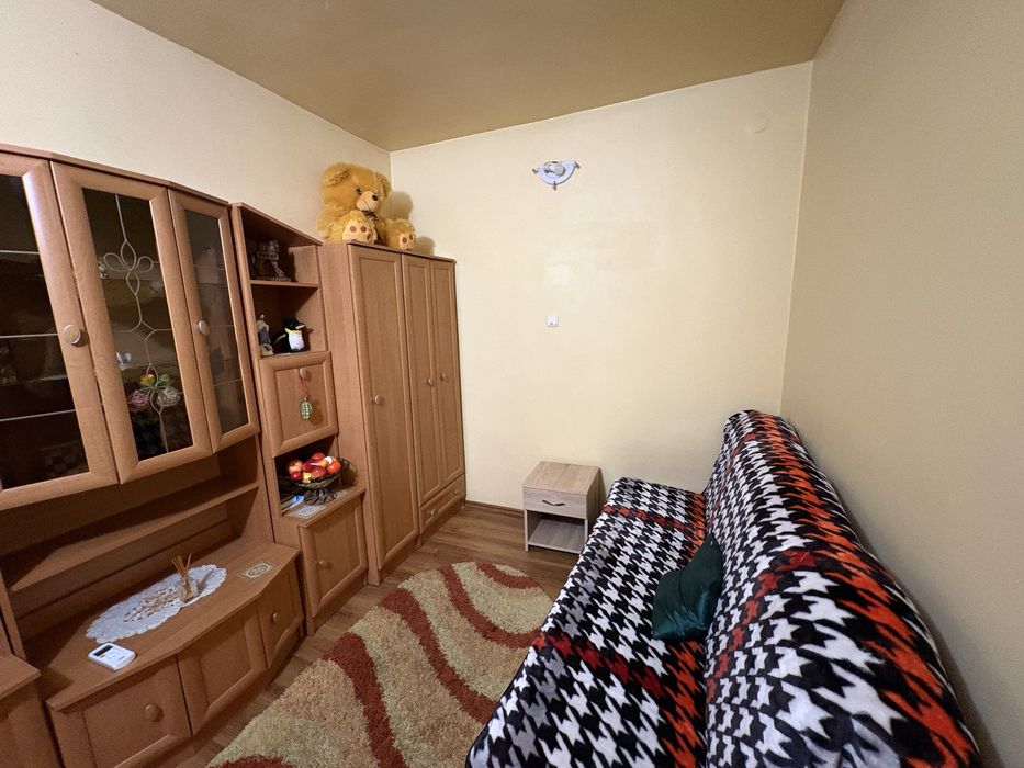Casa de inchiriat 2 camere curte