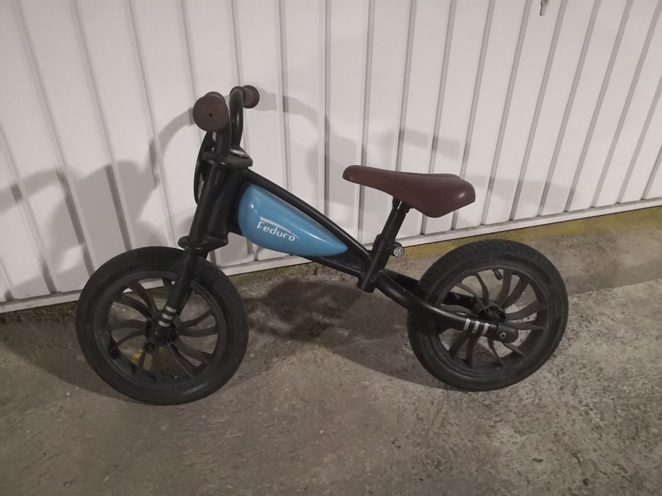 Баланс колело. Активна гимнастика за бебе, Fisher Price"  детско КАМИОНЧЕ " moni"