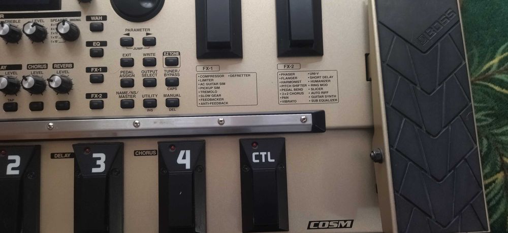 BOSS GT6 Multi effect  processor