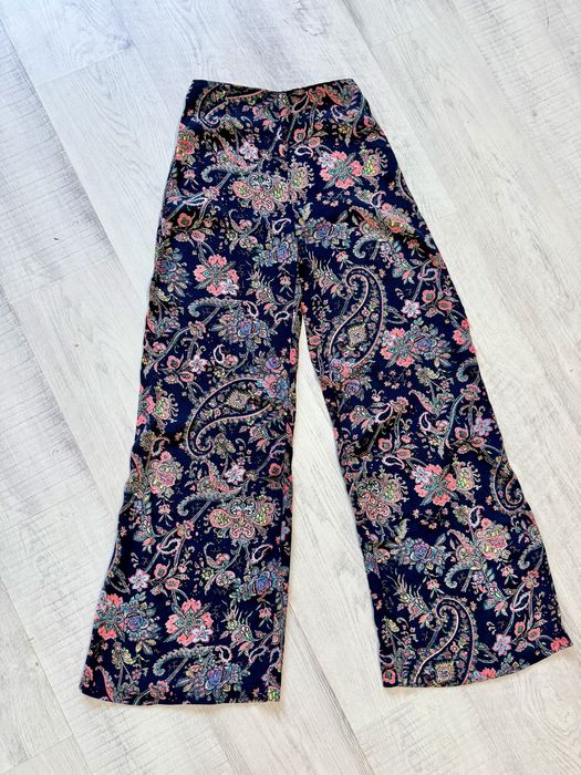 Pantaloni evazati Bershka S