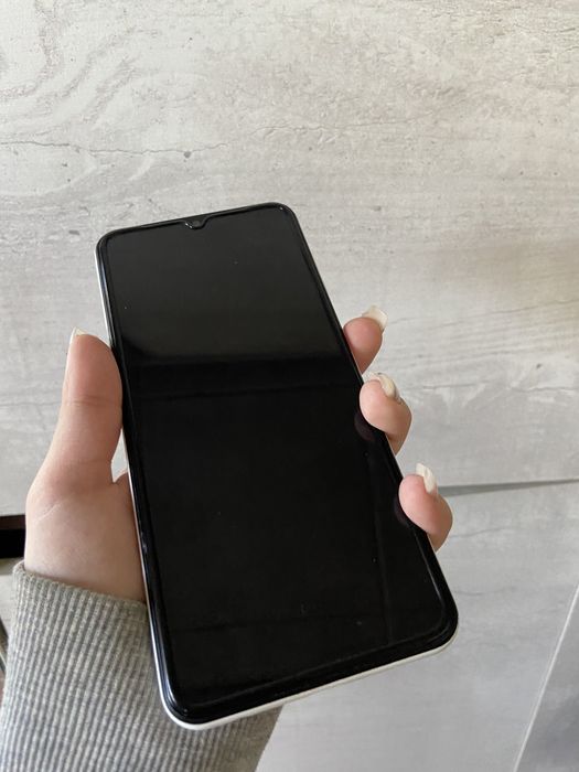 Samsung a13 в идеальном состоянии