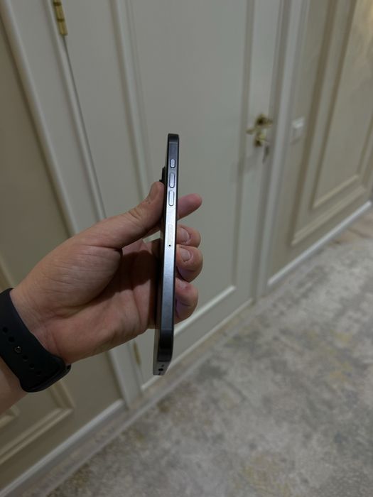 Iphone 16 pro max xotra 256gb yomkost 95%