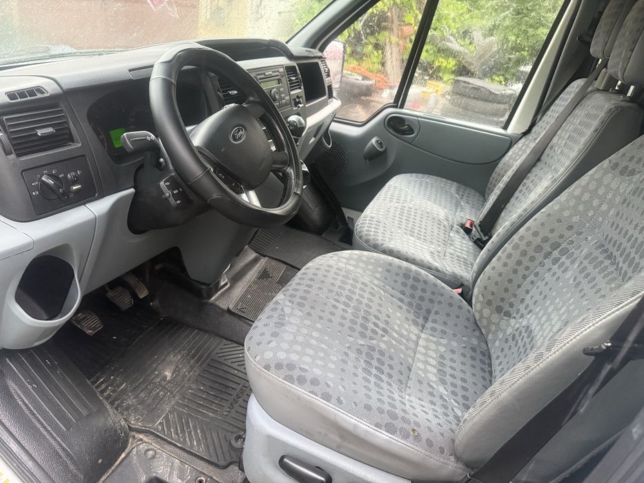 Ford transit 2011 XXL clima Fiscal pe loc