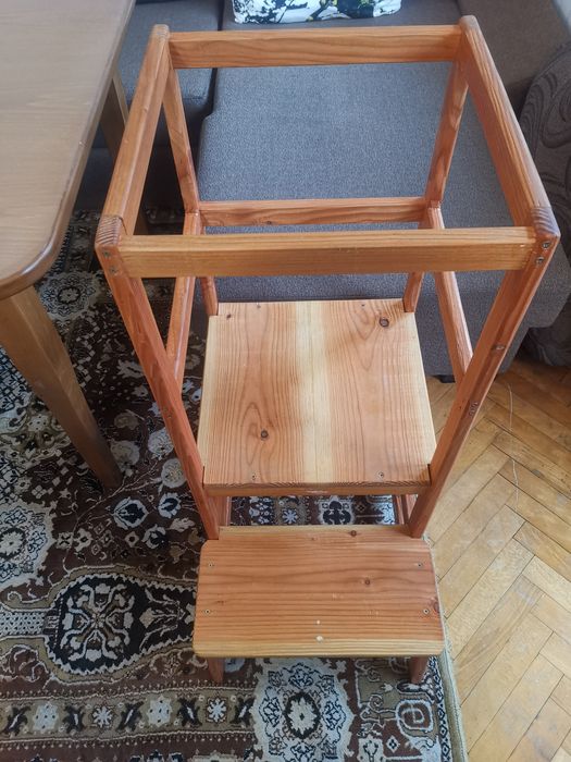 Кула Монтесори от масивно дърво