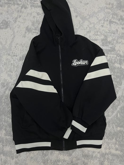 продам теплую зипку, размер стандарт