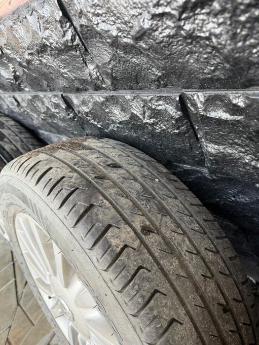 Диски с резиной в отличном состояни