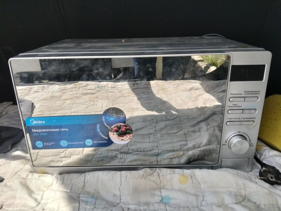 Продам микроволновую печь
