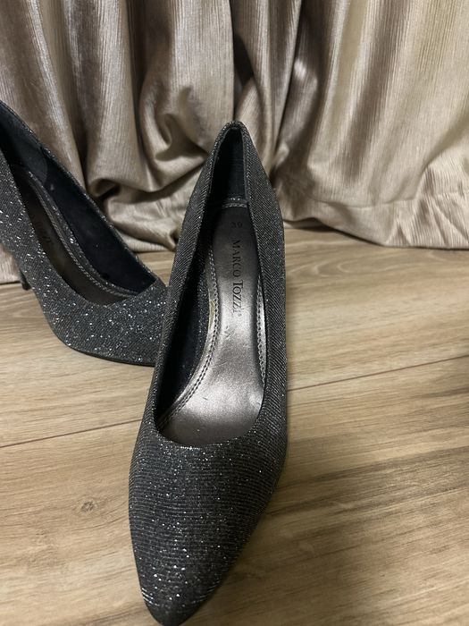 Блестящи дамски обувки на ток Marco Tozzi