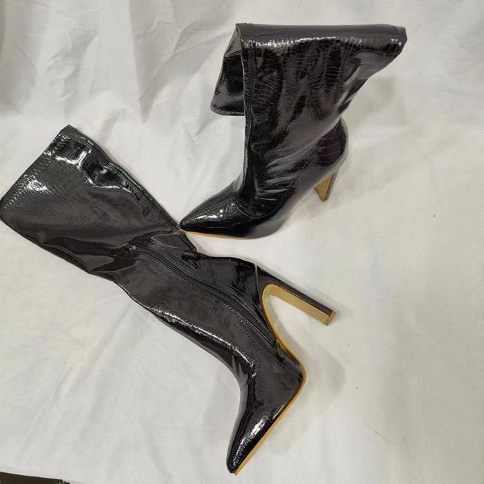 Сапоги. В наличии