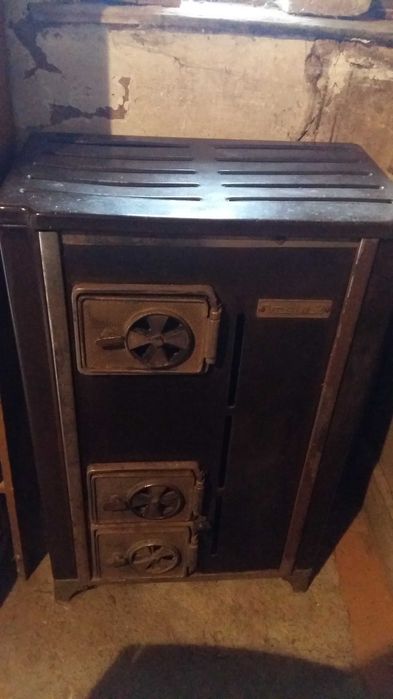 Sobă VESTA  şi una mai micuță