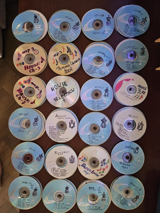 Vand 149 cd si dvd