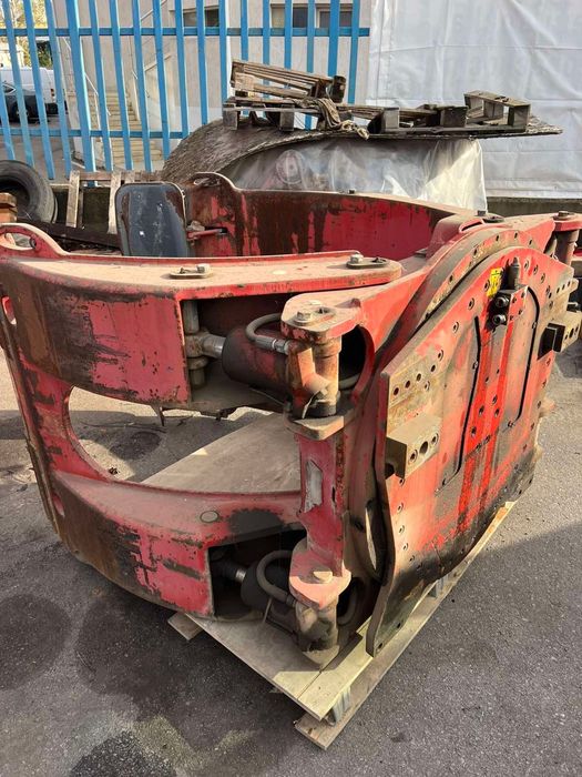 Кламер за мотокар