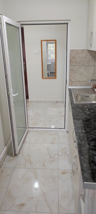 Închiriez garsonieră