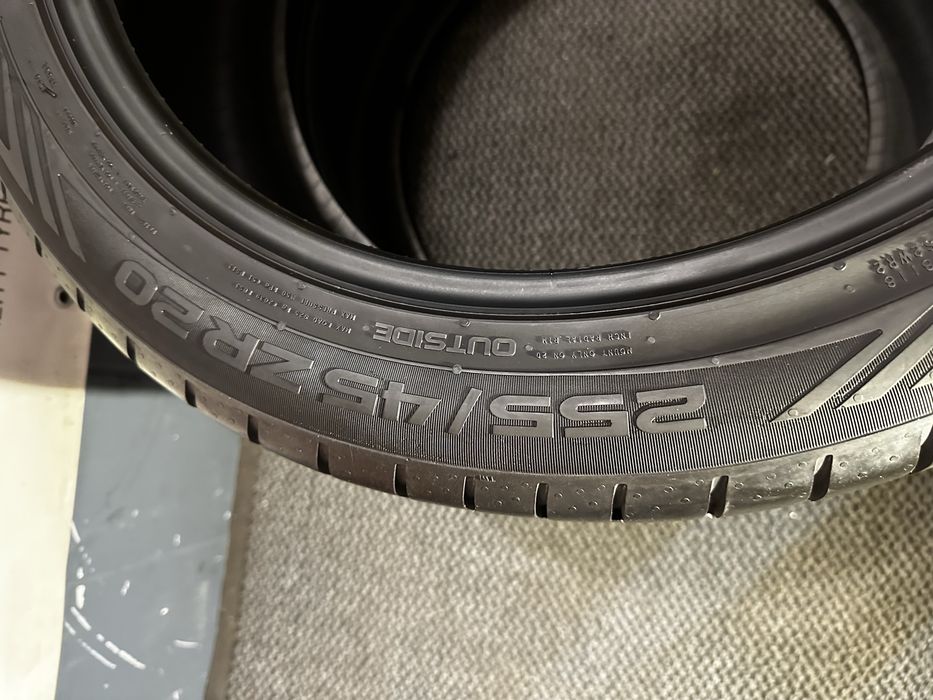 255/45 ZR20 105Y XL - Nokian PowerProof Suv Oferta