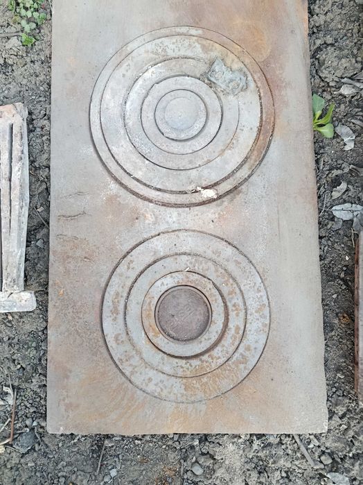 Продам чугунную плиту для печи