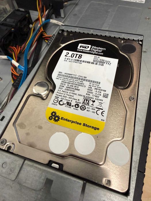 Vand Server Intel Xeon, RAID 2TB, Linux, VPN, Storage, Firewall, DHCP