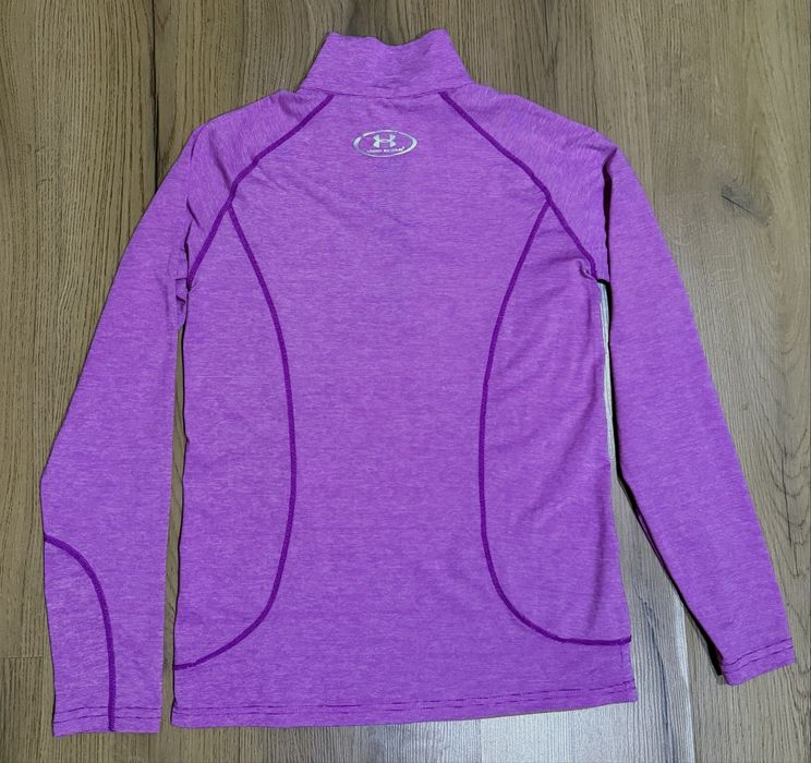 Спортна блуза на under armour