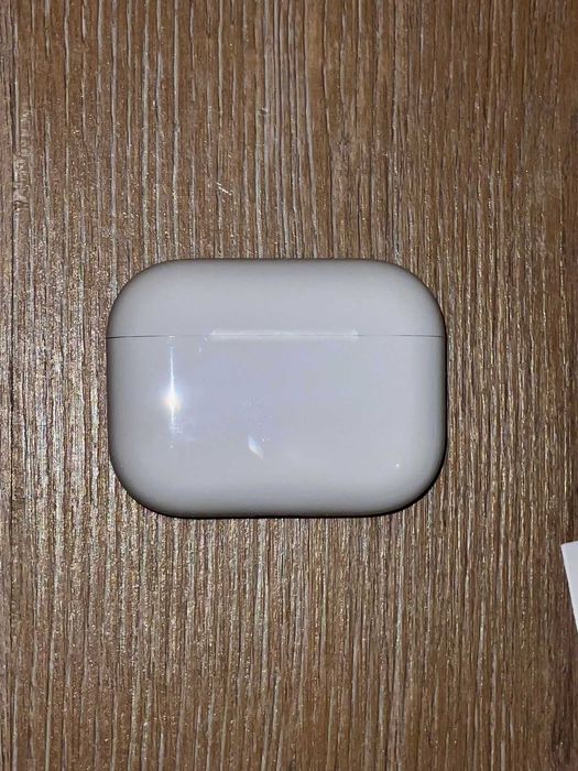 AirPods Pro 3 cu factură