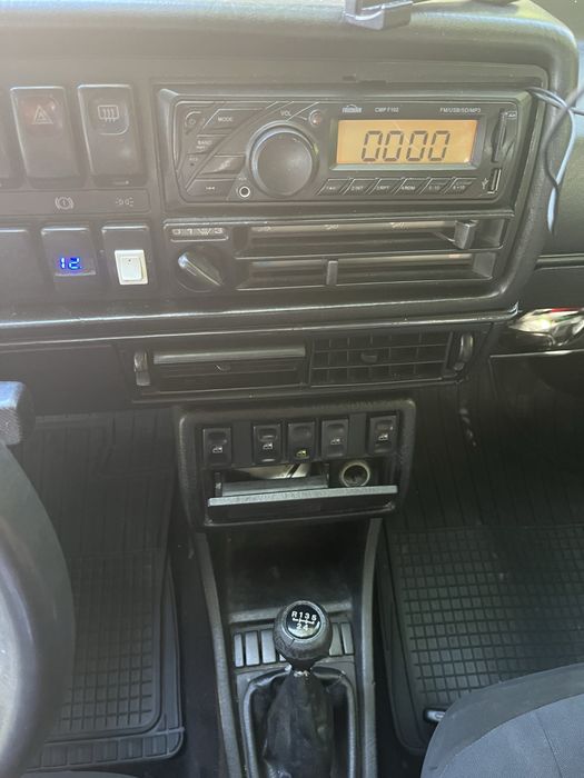 VOLKSWAGEN Golf 1989 — imagine 4