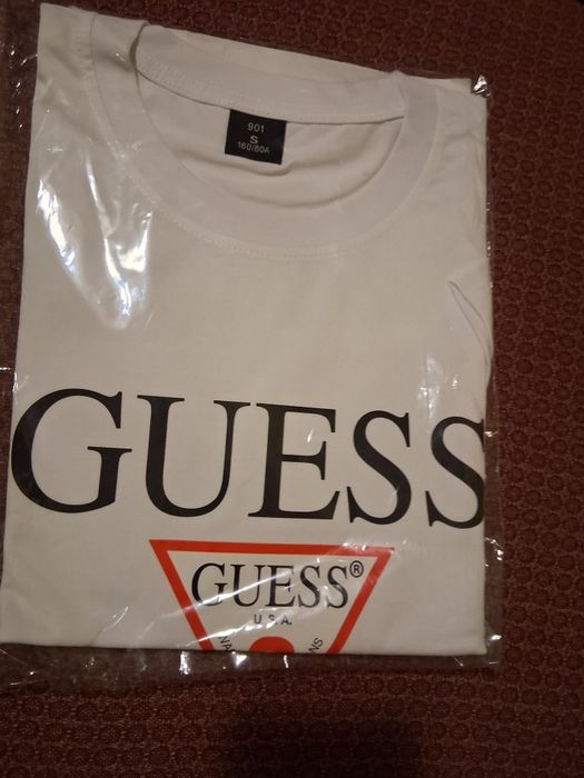 Tricouri damă noi cu etichetă